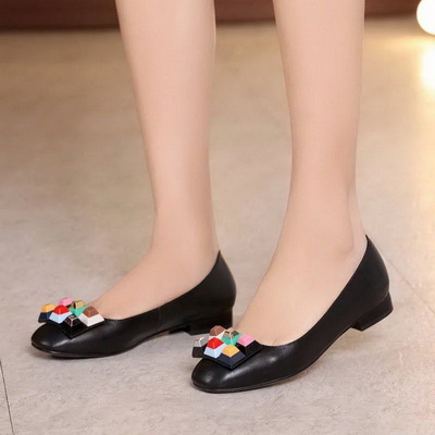 Fendi Shallow mouth flat shoes Women--003